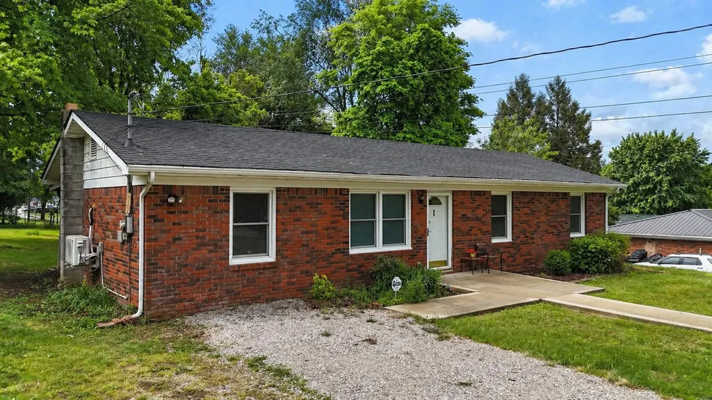 98 Eads Street Monticello KY 42633