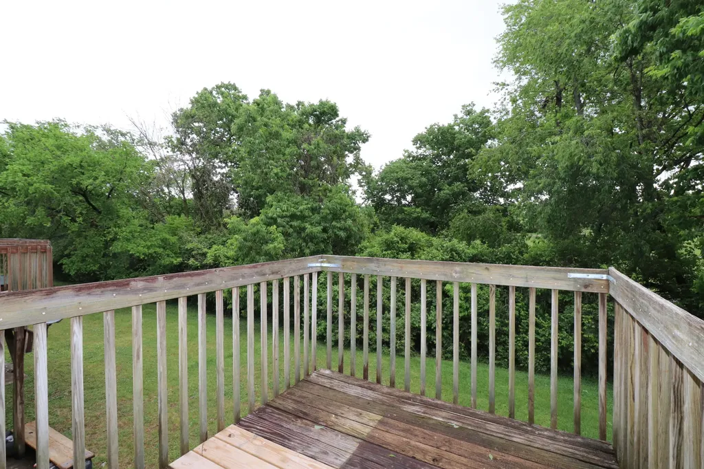 238 Lakeview Drive Nicholasville KY 40356