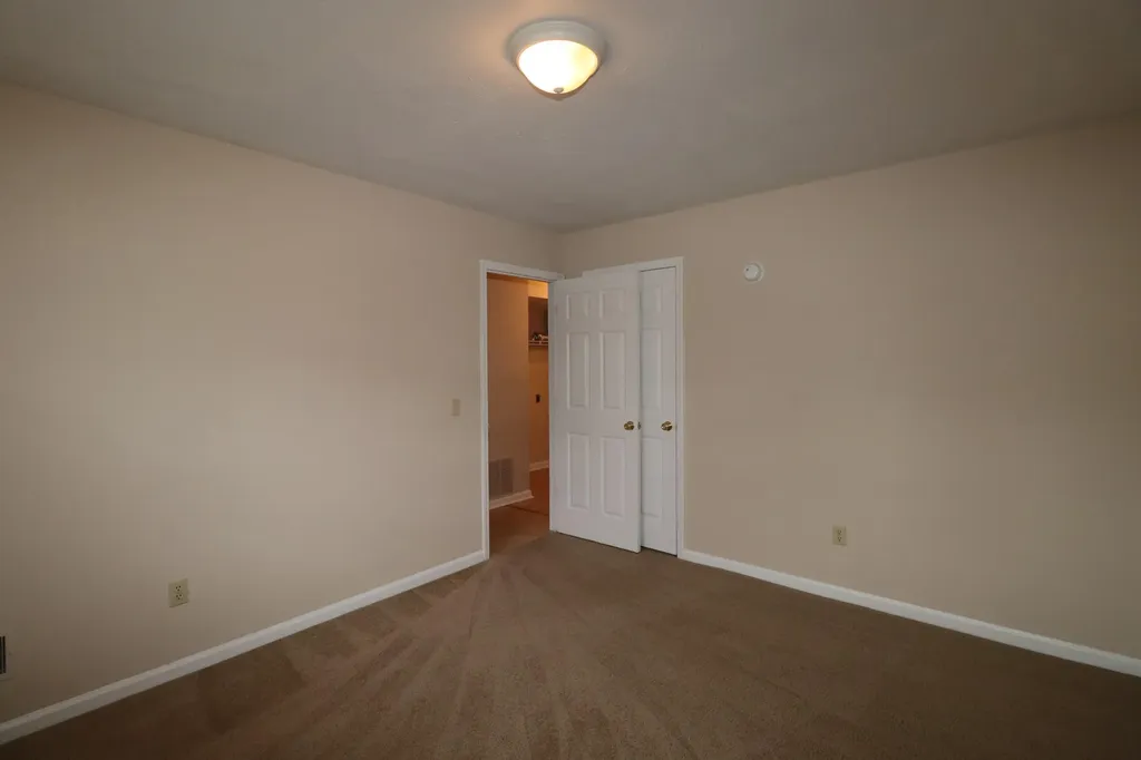 238 Lakeview Drive Nicholasville KY 40356