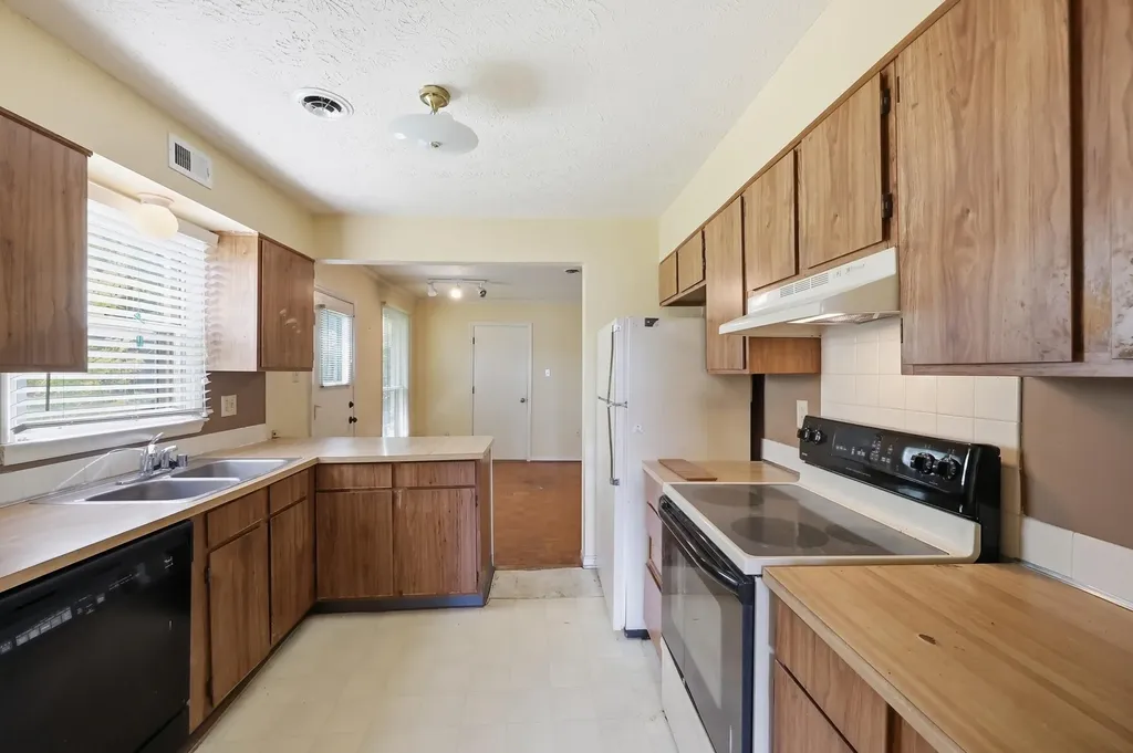 3292 Buckhorn Drive Lexington KY 40515