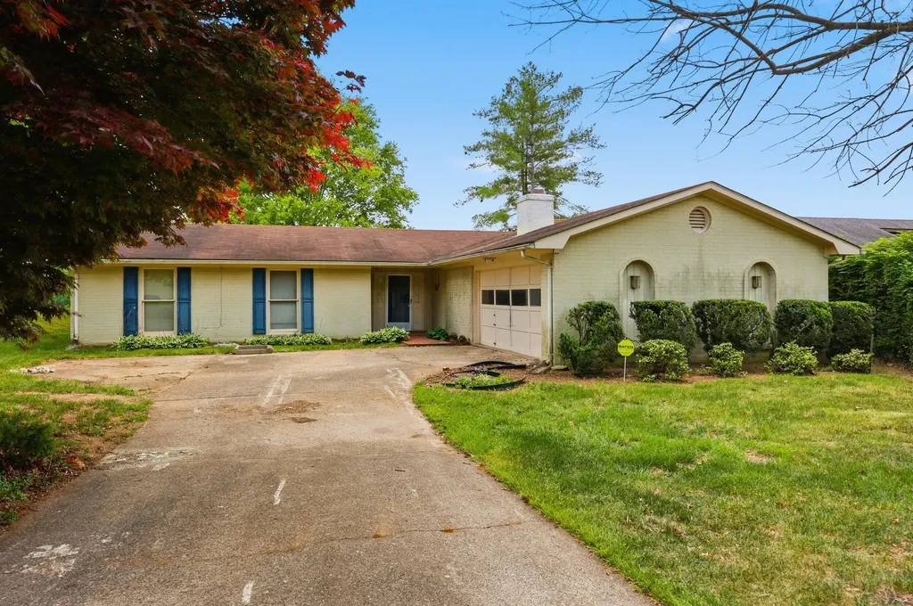 3292 Buckhorn Drive Lexington KY 40515