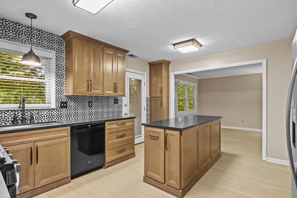 1232 Speculator Court Lexington KY 40514