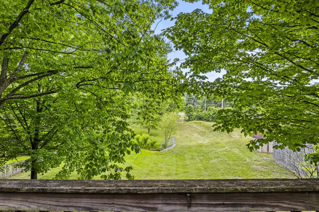 1232 Speculator Court Lexington KY 40514