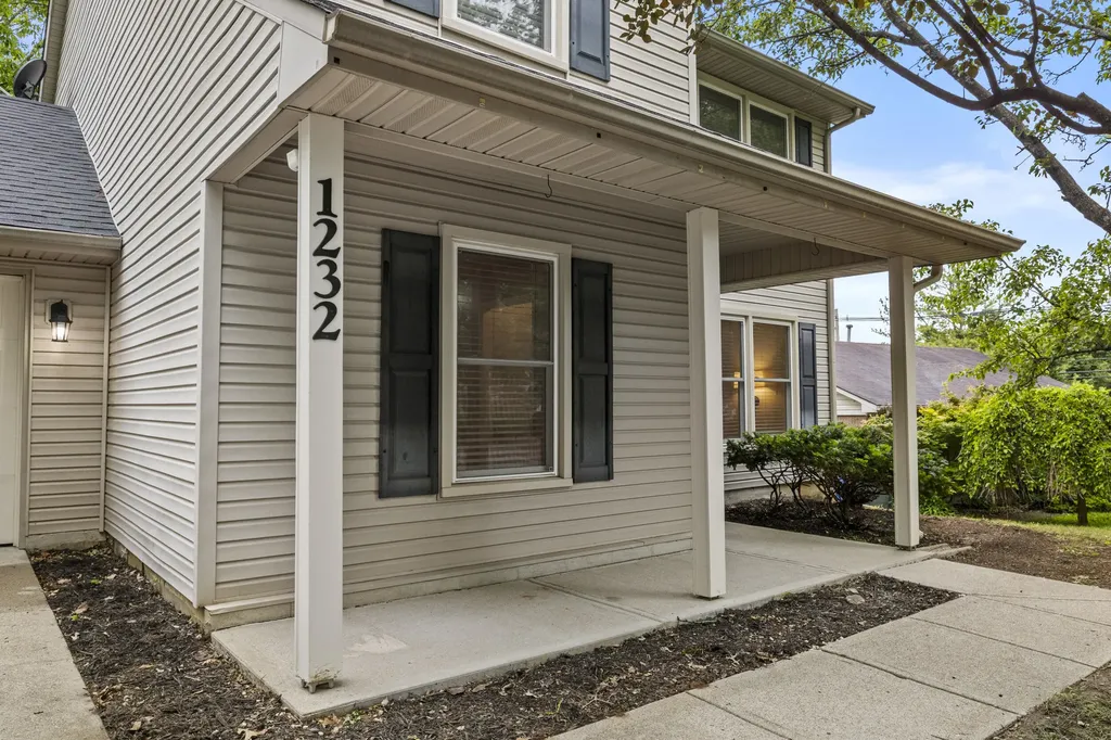 1232 Speculator Court Lexington KY 40514