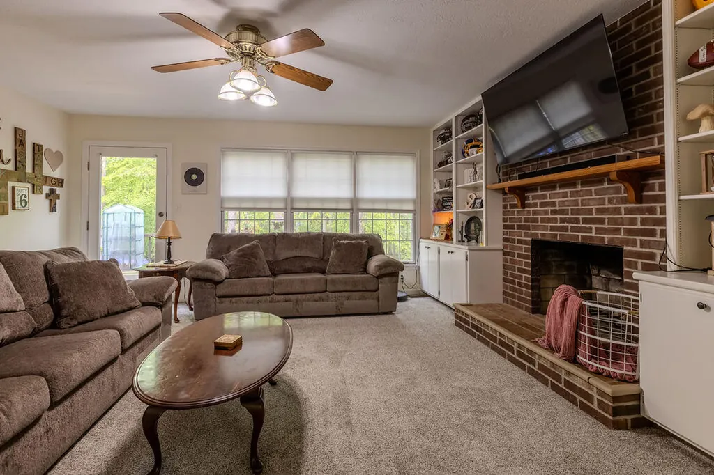 198 Kyle Lane Morehead KY 40351