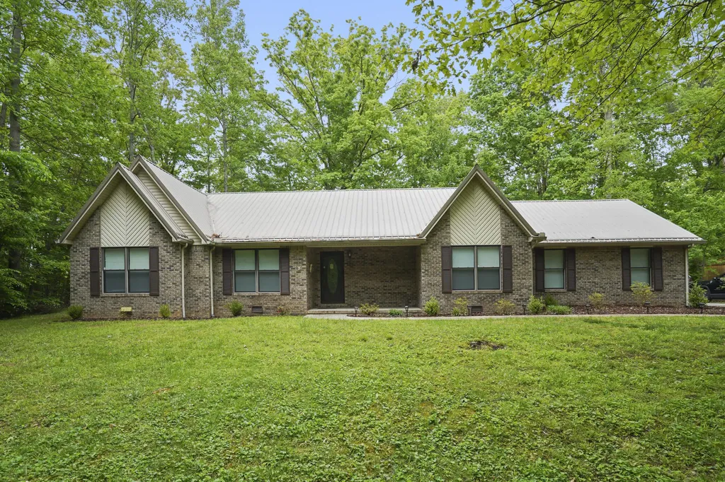 30 Wondering Point Somerset KY 42503