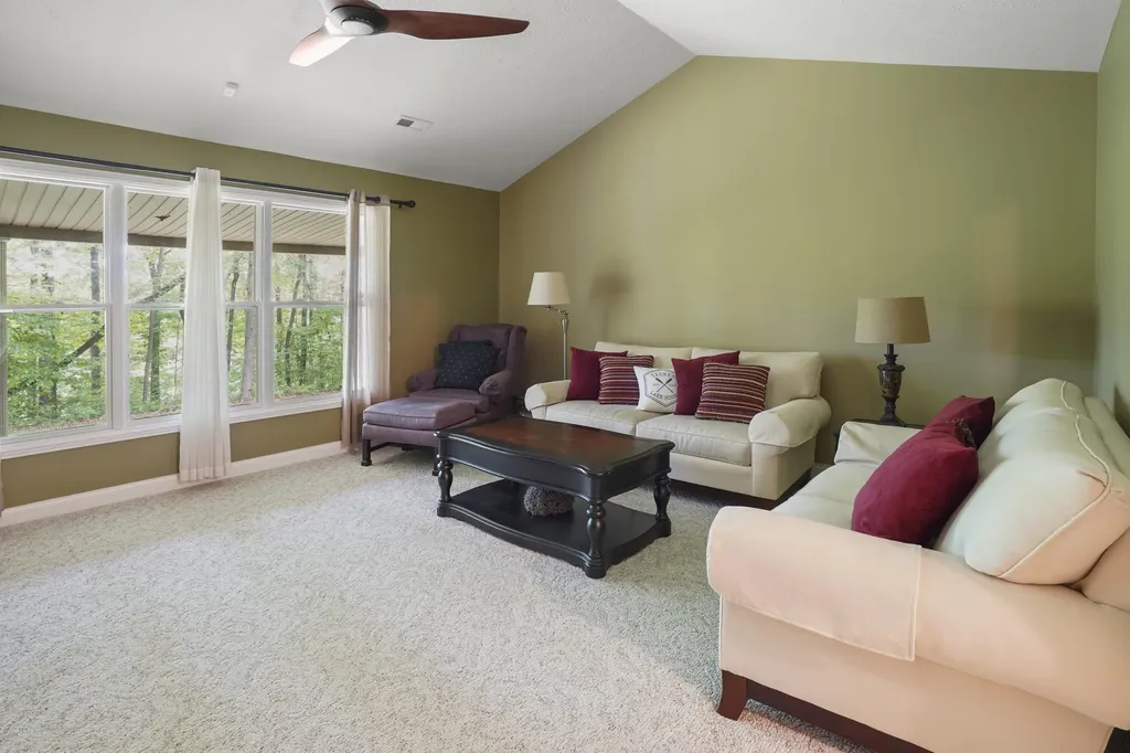 30 Wondering Point Somerset KY 42503
