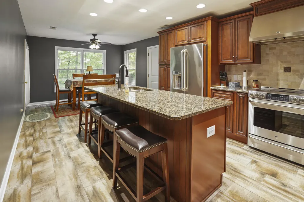 30 Wondering Point Somerset KY 42503