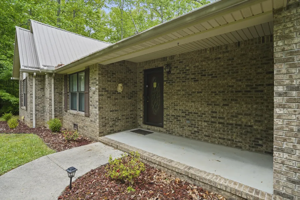 30 Wondering Point Somerset KY 42503