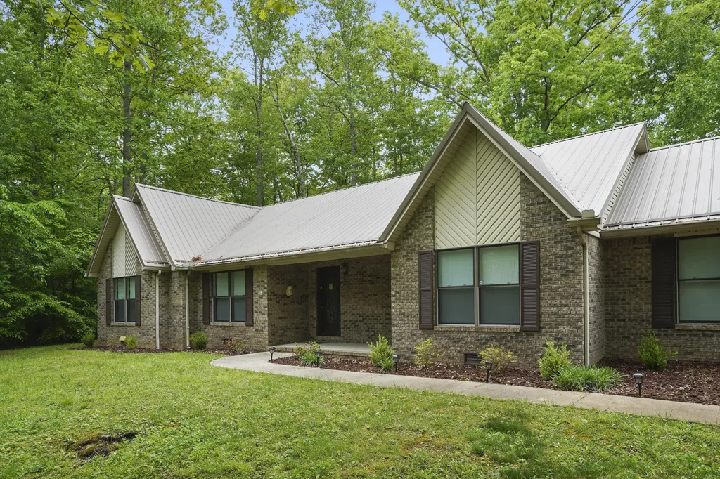 30 Wondering Point Somerset KY 42503