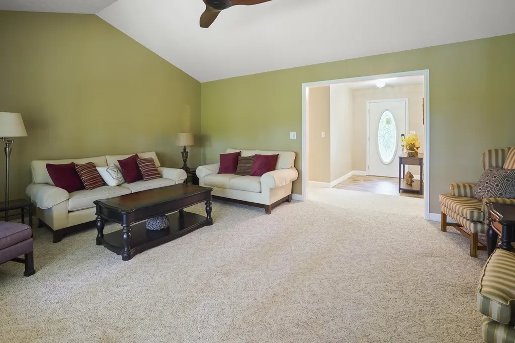 30 Wondering Point Somerset KY 42503