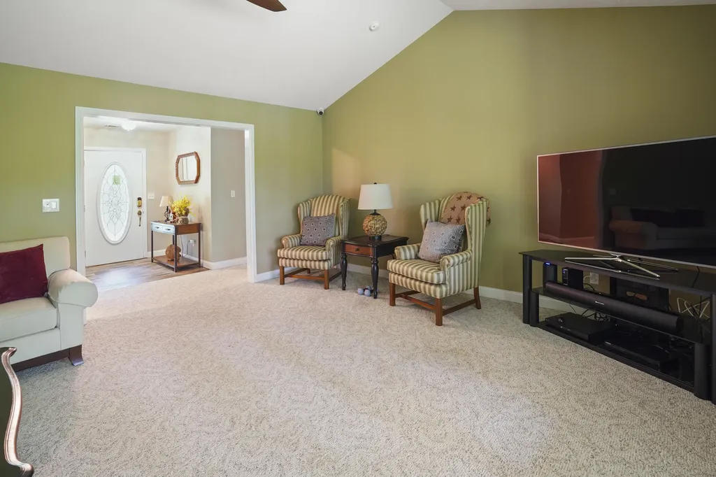 30 Wondering Point Somerset KY 42503