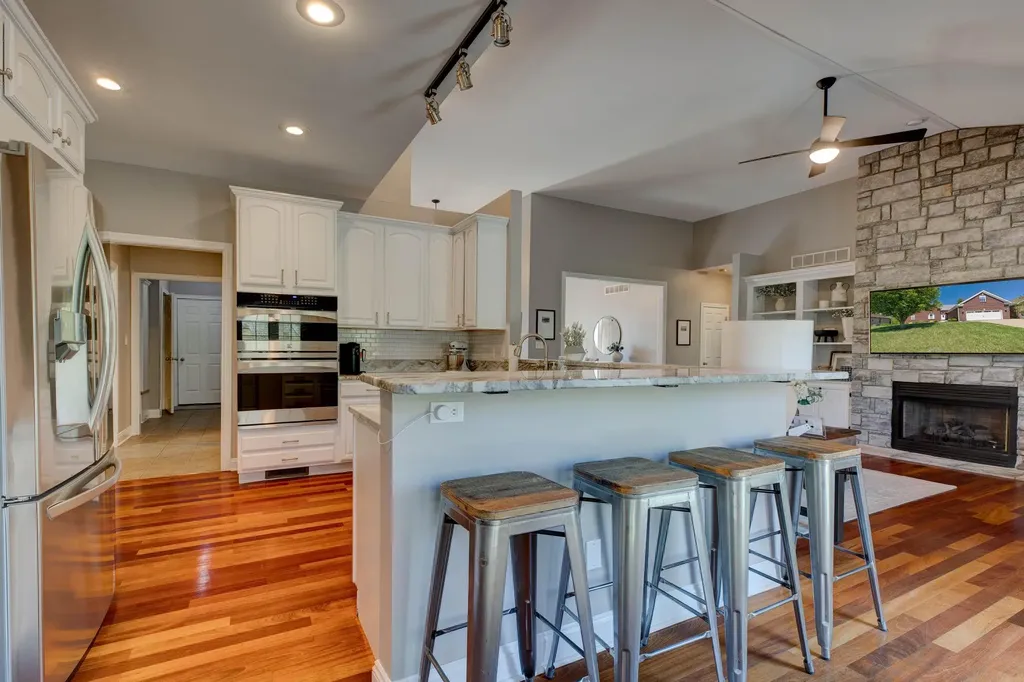 124 St Andrews Way Georgetown KY 40324