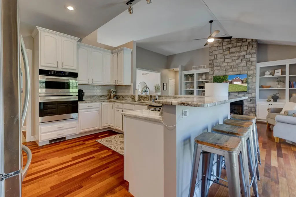124 St Andrews Way Georgetown KY 40324