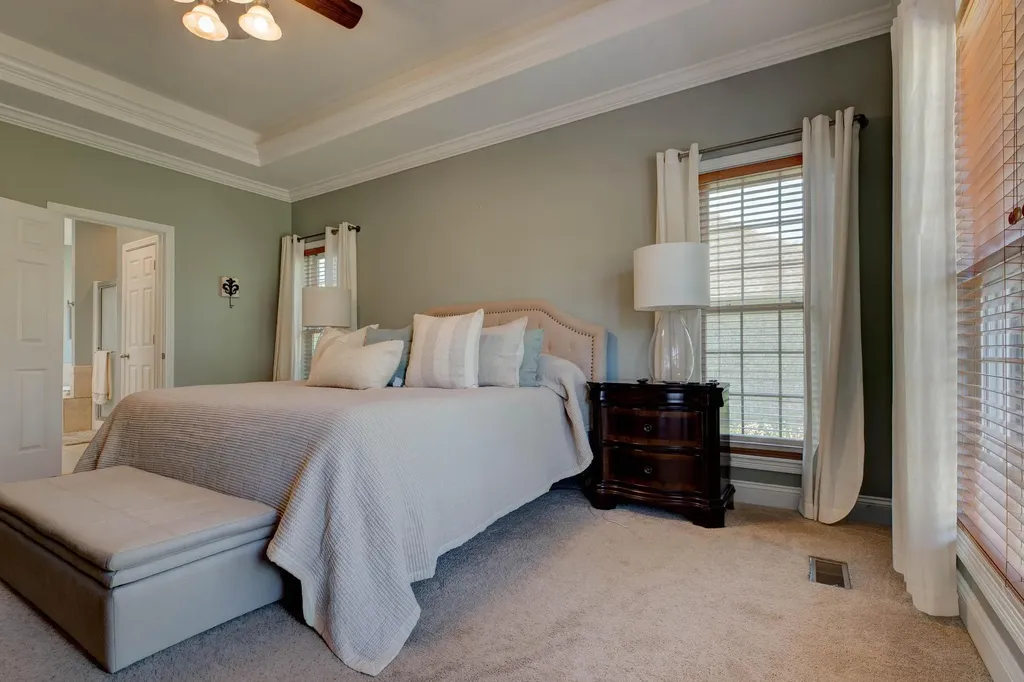 124 St Andrews Way Georgetown KY 40324