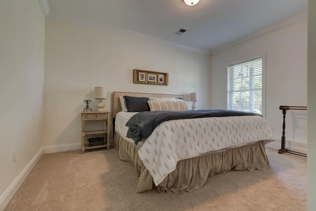 124 St Andrews Way Georgetown KY 40324