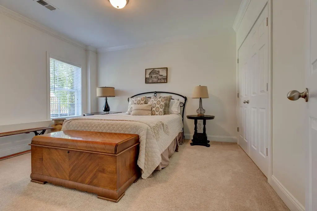 124 St Andrews Way Georgetown KY 40324