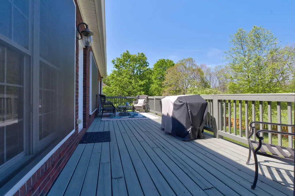 124 St Andrews Way Georgetown KY 40324
