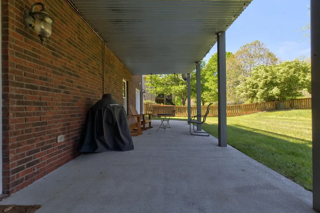 124 St Andrews Way Georgetown KY 40324