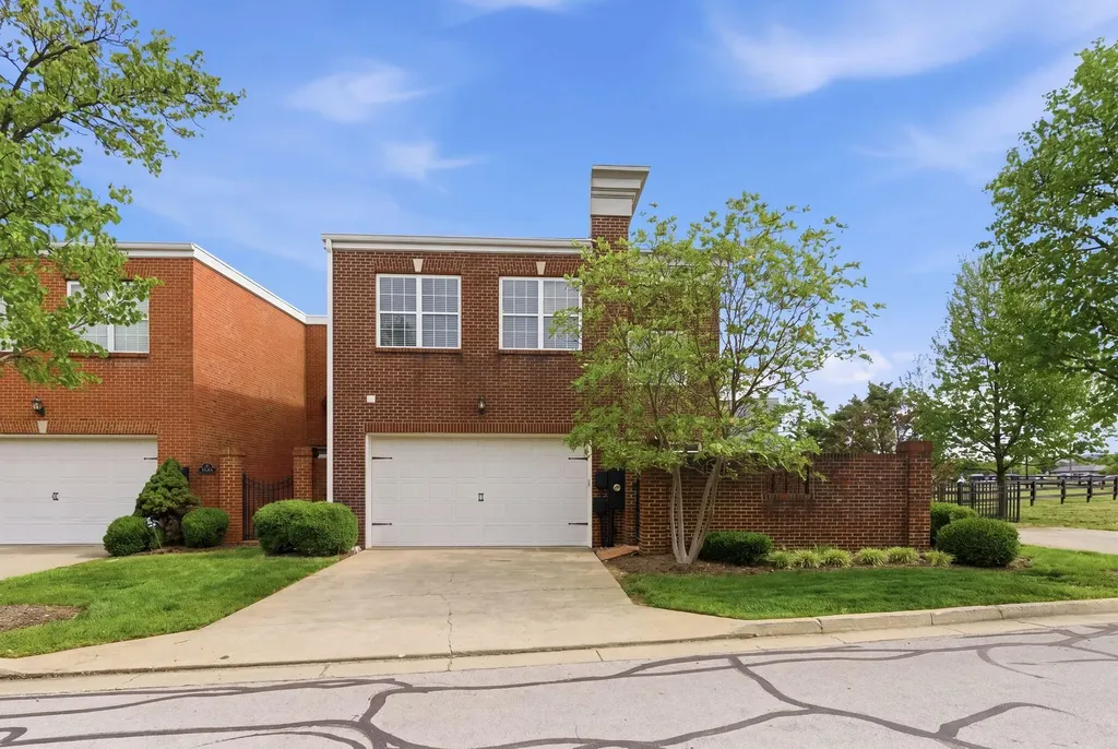 3301 Beacon Street Lexington KY 40513