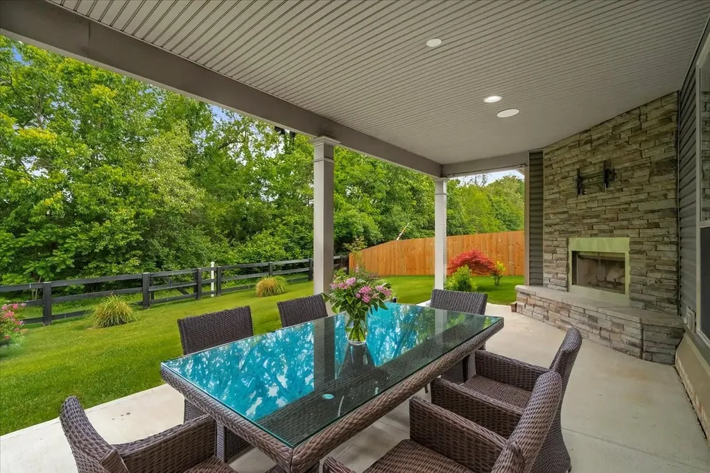 1924 Cattle Path Lexington KY 40509