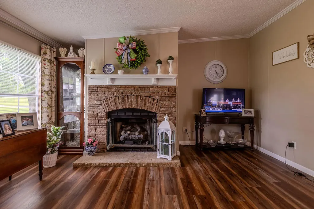 5141 Oakley - Pebble Road Owingsville KY 40360