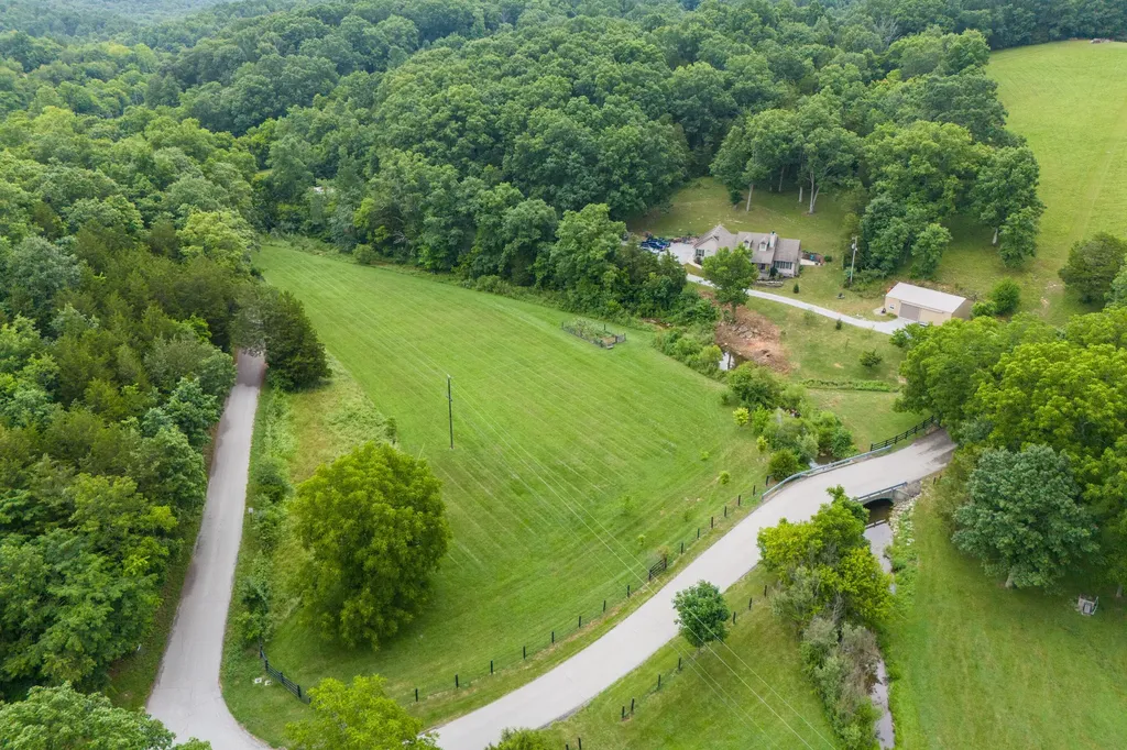 352 Suterville Road Stamping Ground KY 40379