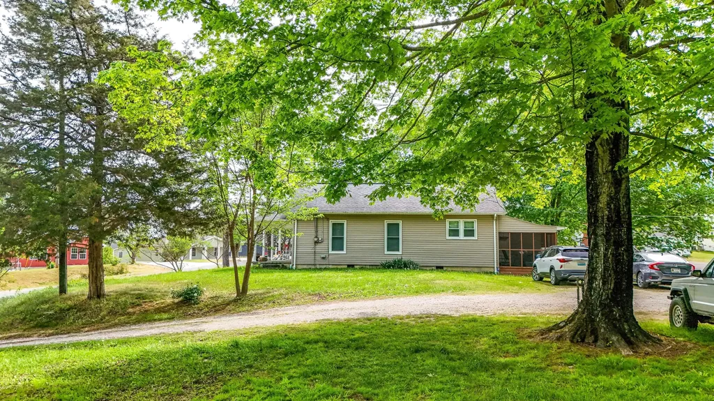 1731 W Gordon Hill Pike Corbin KY 40701