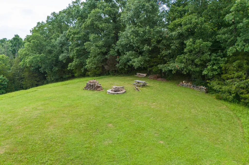 352 Suterville Road Stamping Ground KY 40379