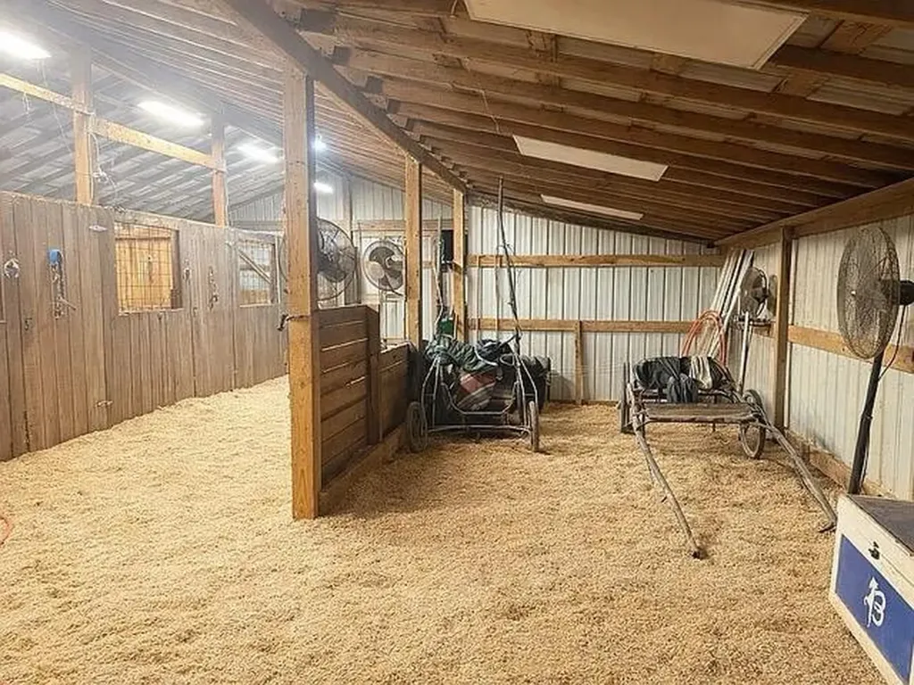 620 Norris Road Hustonville KY 40437