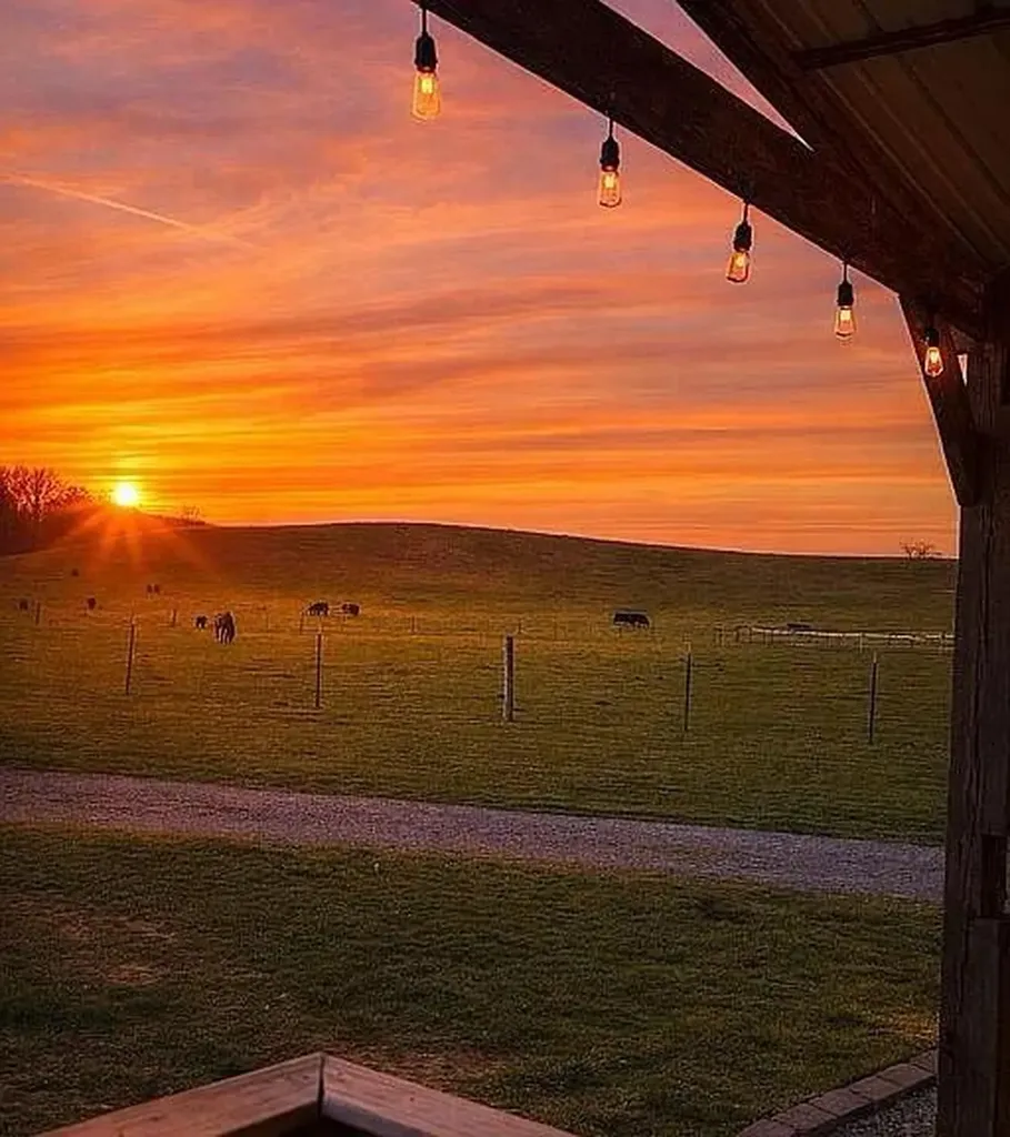 620 Norris Road Hustonville KY 40437