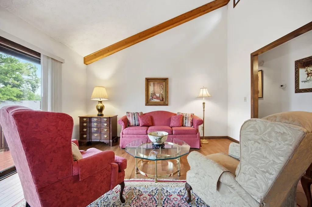 3382 Ridgecane Road Lexington KY 40513