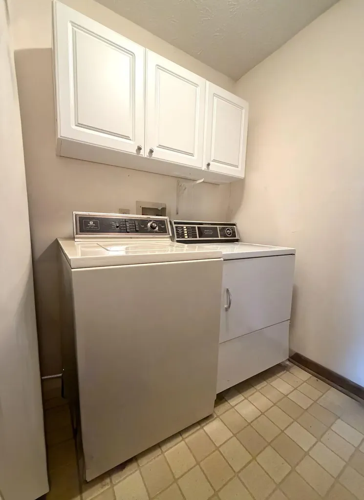 3382 Ridgecane Road Lexington KY 40513