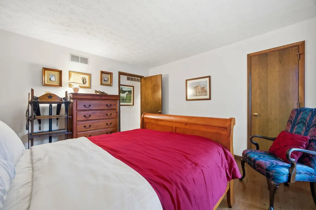 3382 Ridgecane Road Lexington KY 40513