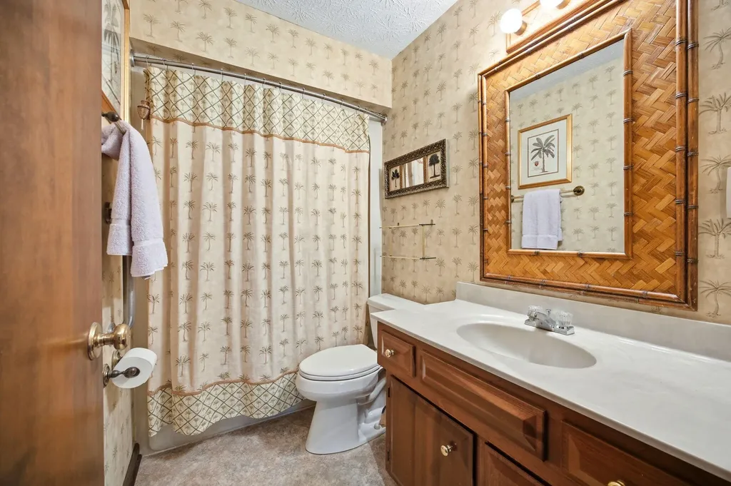 3382 Ridgecane Road Lexington KY 40513