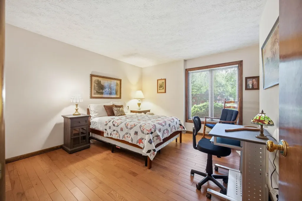 3382 Ridgecane Road Lexington KY 40513