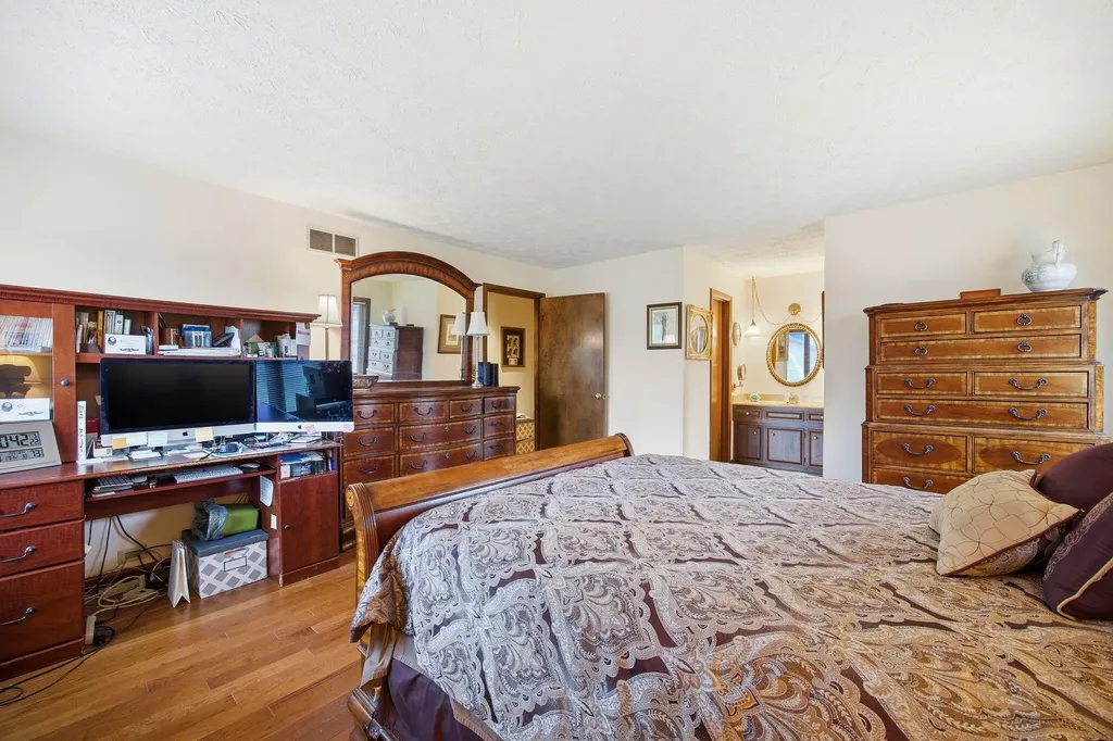 3382 Ridgecane Road Lexington KY 40513