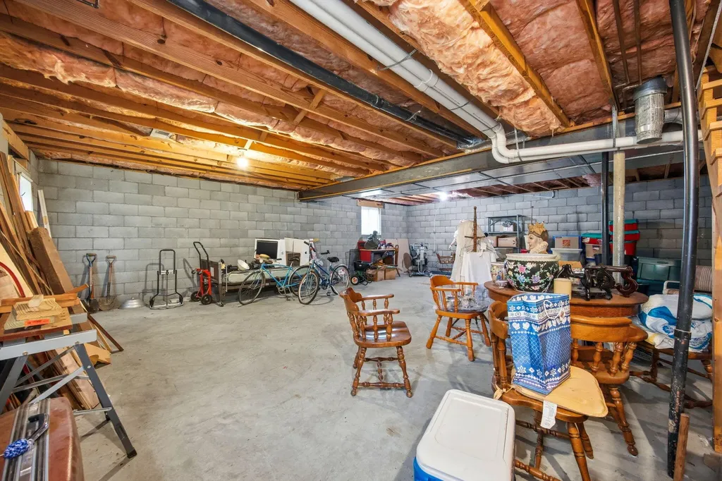 3382 Ridgecane Road Lexington KY 40513