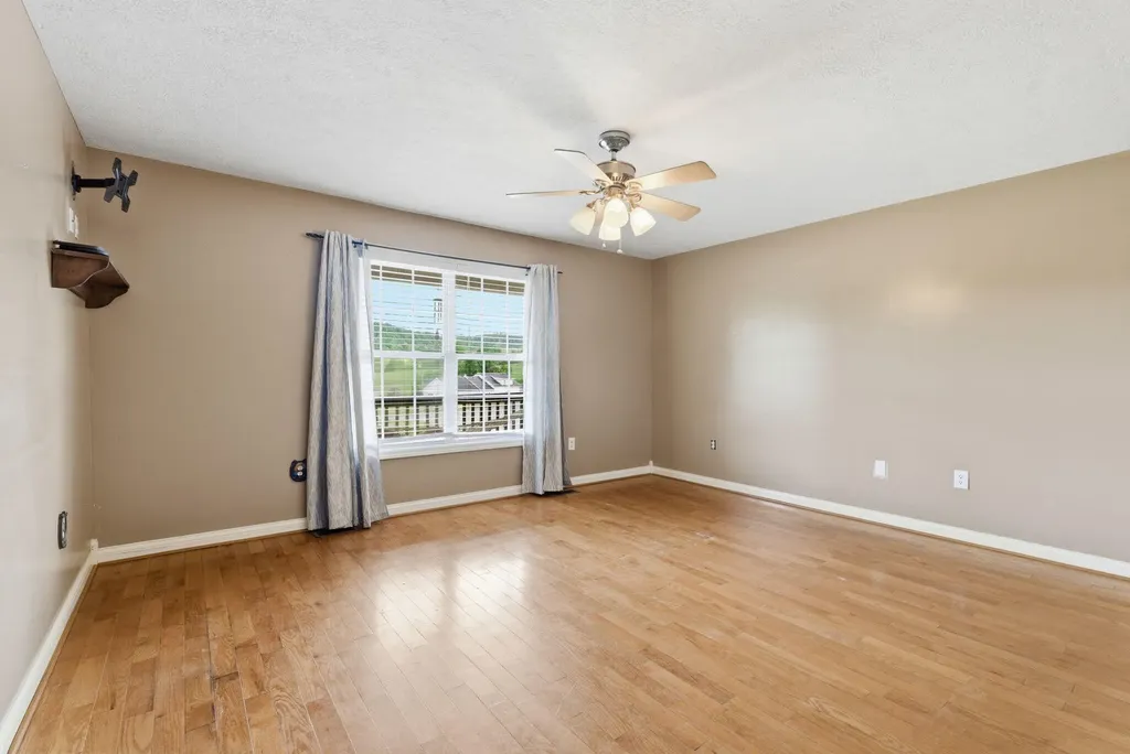 1782 Harris Creek Road Stanford KY 40484