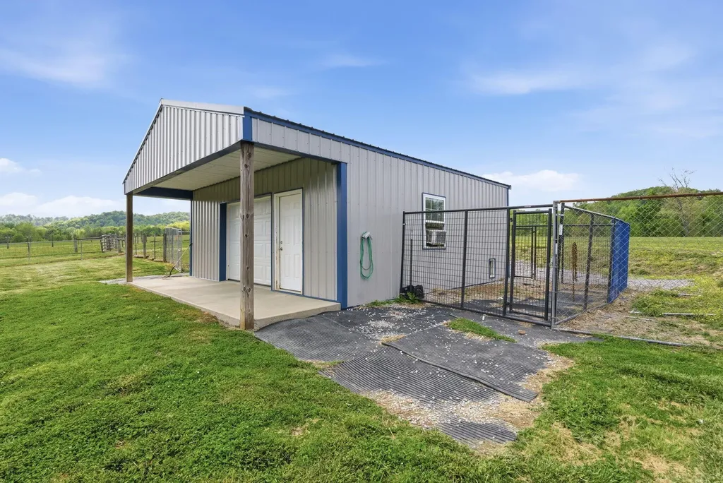 1782 Harris Creek Road Stanford KY 40484