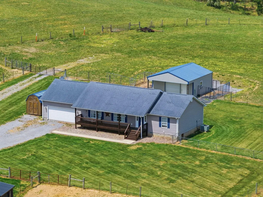 1782 Harris Creek Road Stanford KY 40484