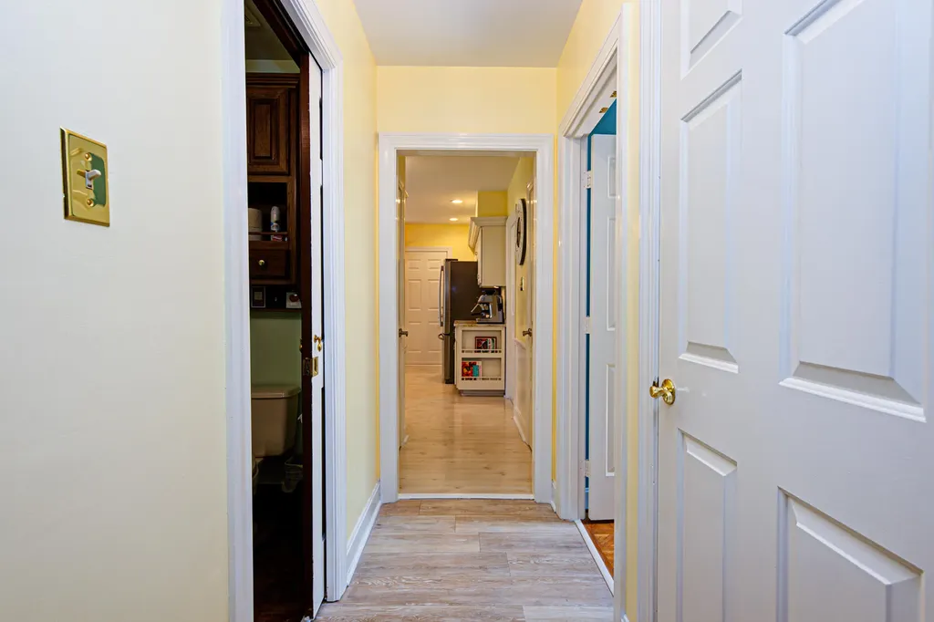 14307 Oak Bluff Court Louisville KY 40245