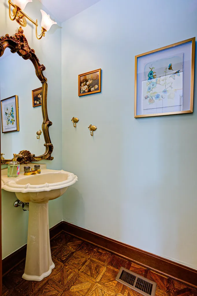 14307 Oak Bluff Court Louisville KY 40245