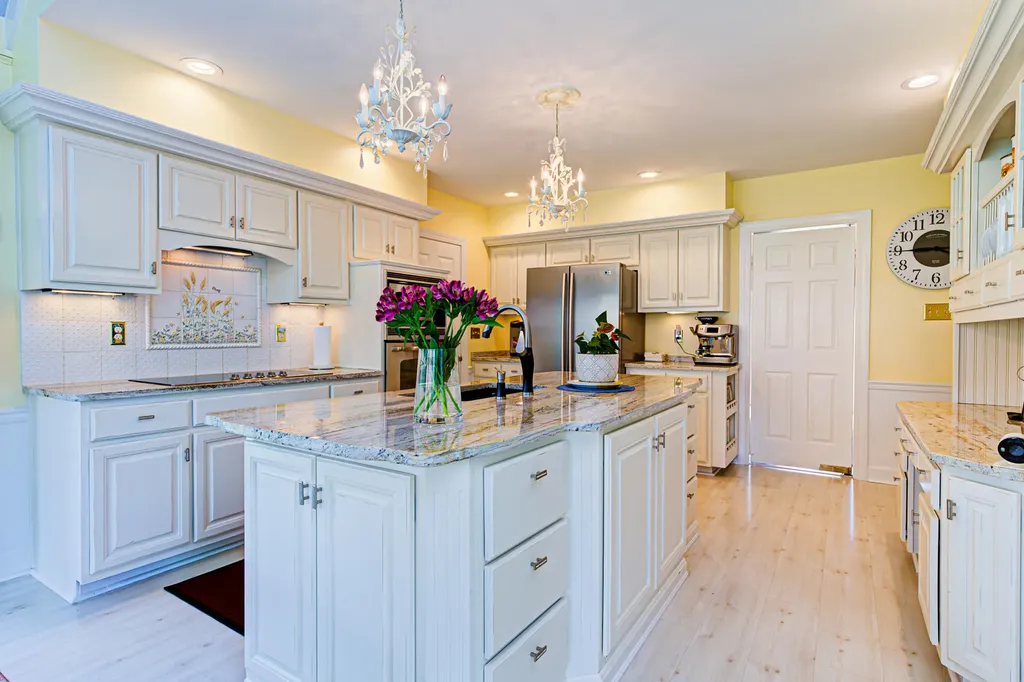 14307 Oak Bluff Court Louisville KY 40245