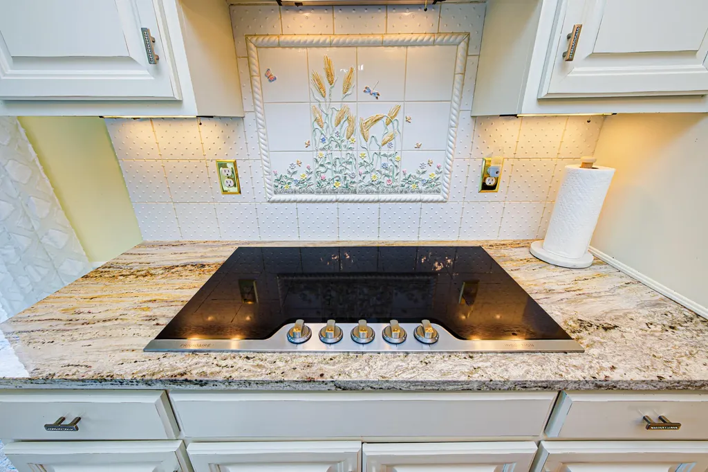 14307 Oak Bluff Court Louisville KY 40245