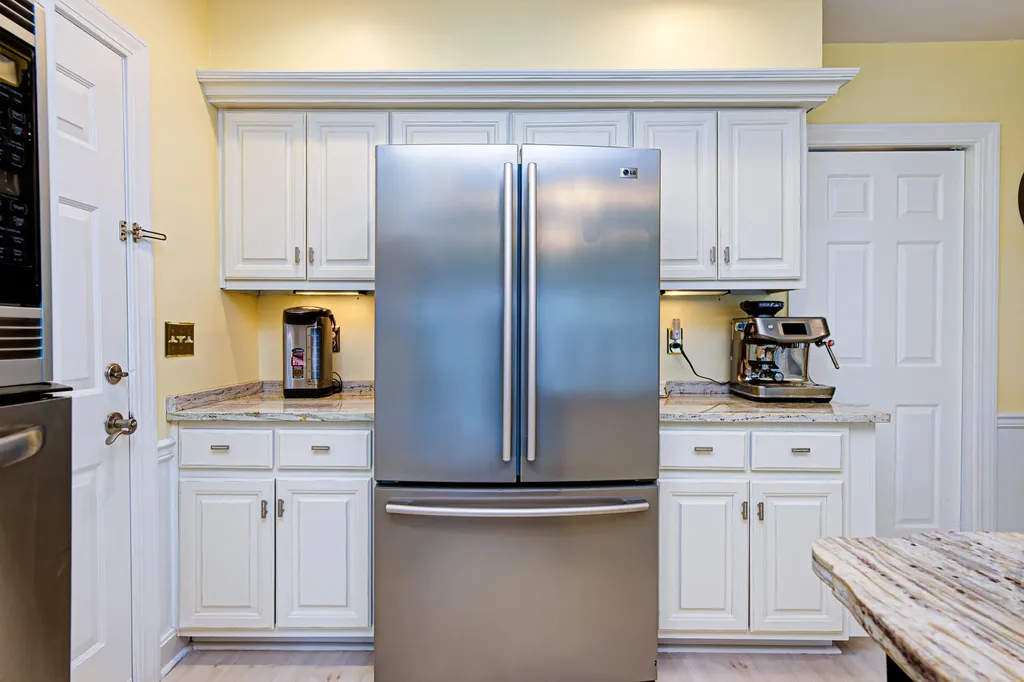14307 Oak Bluff Court Louisville KY 40245