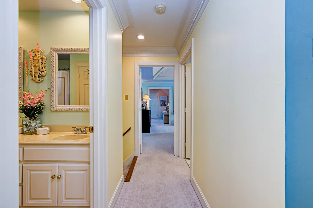 14307 Oak Bluff Court Louisville KY 40245