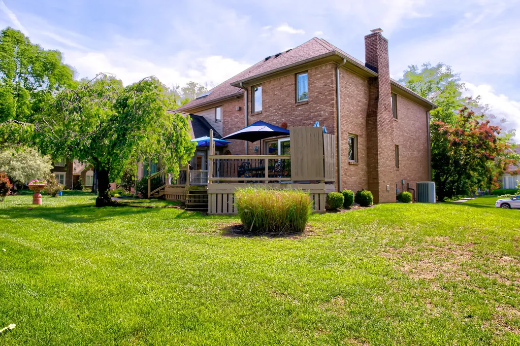 14307 Oak Bluff Court Louisville KY 40245