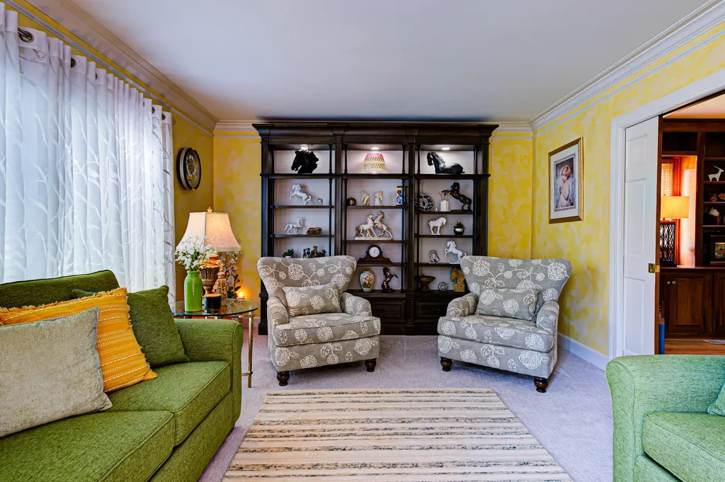 14307 Oak Bluff Court Louisville KY 40245