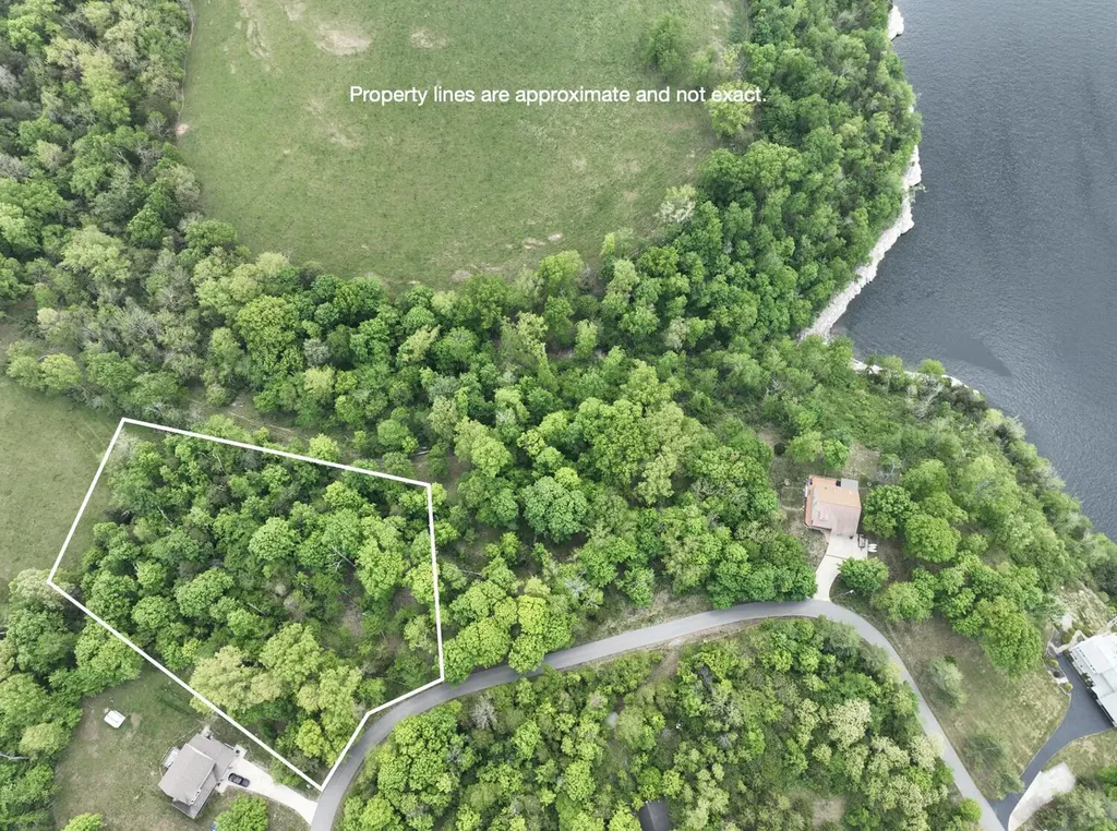 582 Overlook Drive Lancaster KY 40444